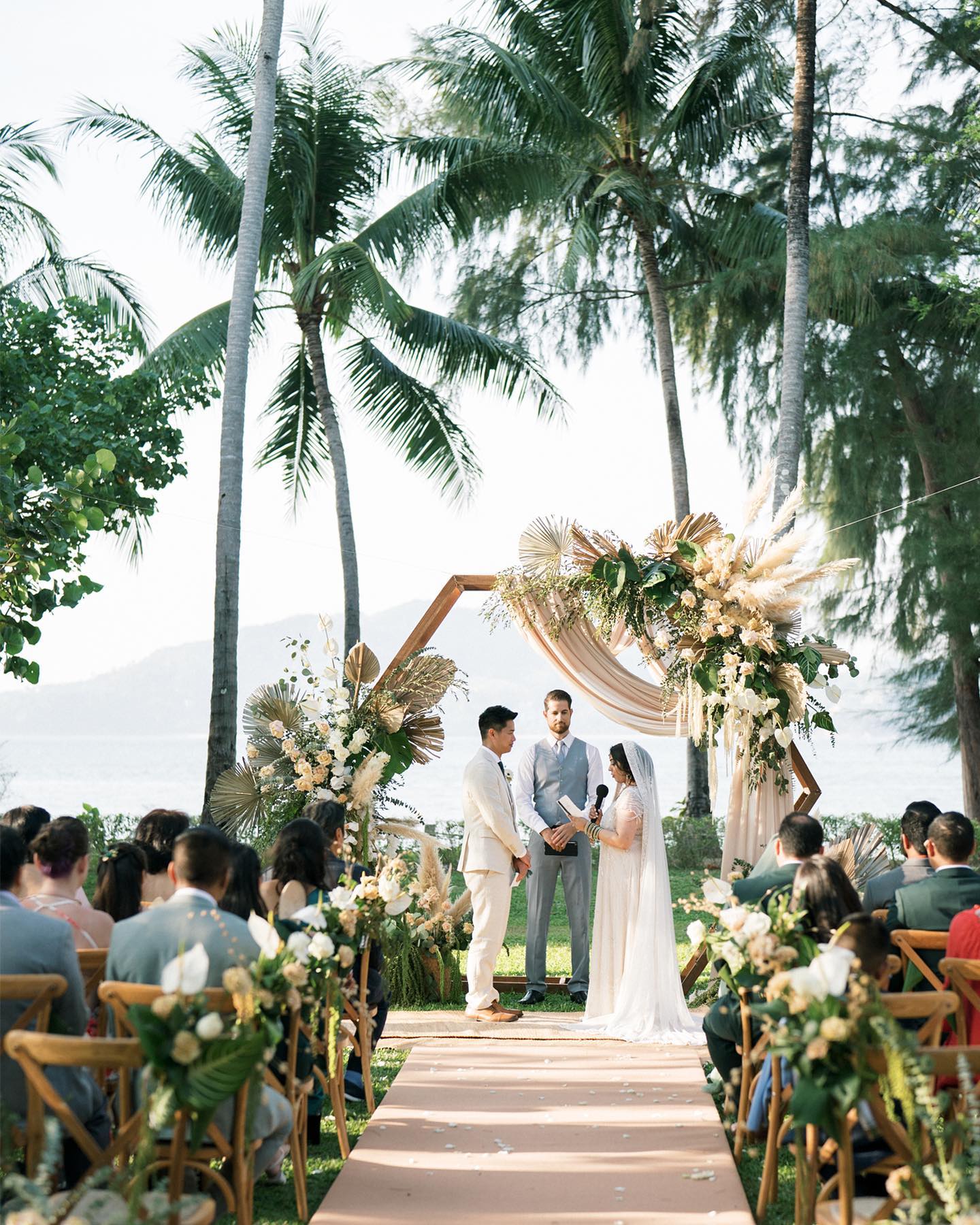 337009394_1402596567183352_8157240436136154576_n